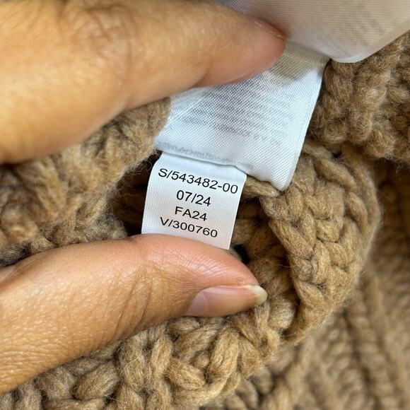 Banana Republic Italian Merino Cropped Sweater Size XS Camel Chunky Knit Funnel - Picture 11 of 13